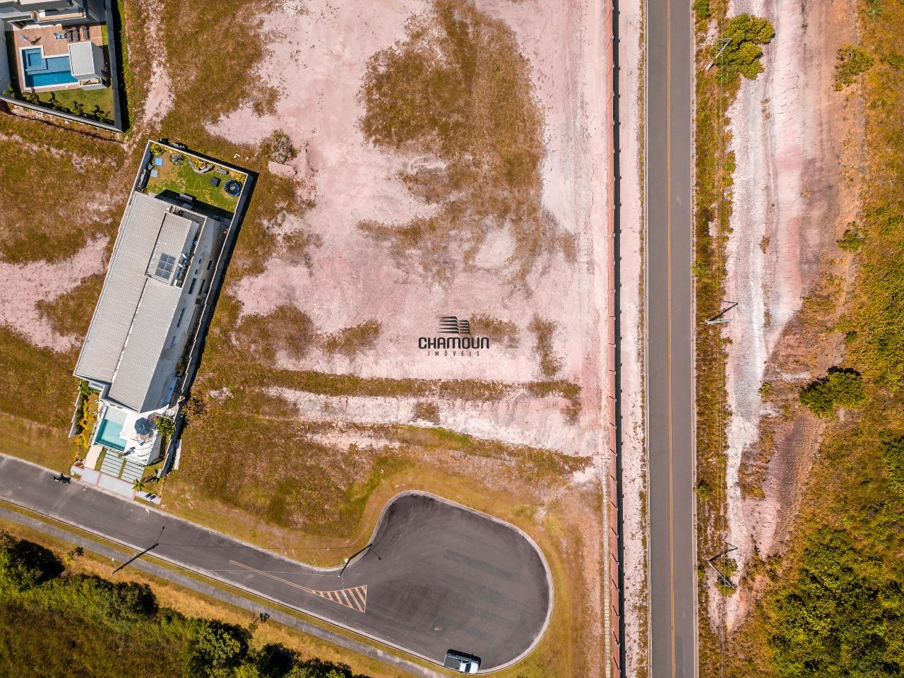 Lote à venda no Interlagos: Lote próximo a Praia 