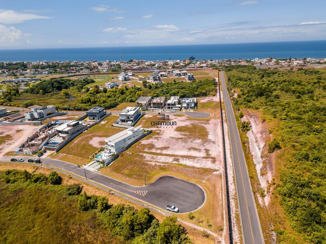 Lote à venda no Interlagos: Lote próximo a Praia 