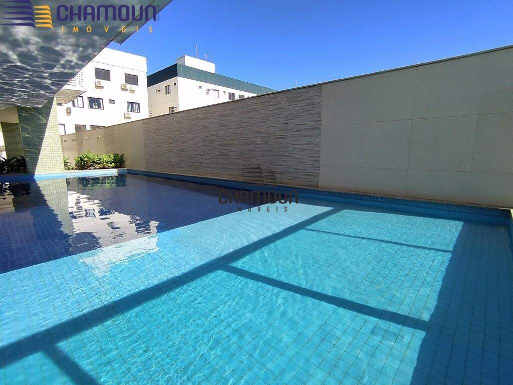 Apartamento à venda no Enseada Azul: Piscina