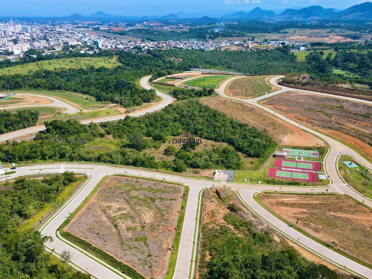 Lote à venda no Perocão: Lote à Venda no Condomínio Alphaville Três Praias