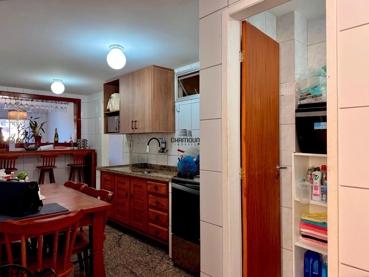 Apartamento à venda no Enseada Azul: 3 quartos 1 suíte 3 banheiros 2 vagas na Praia de Peracanga