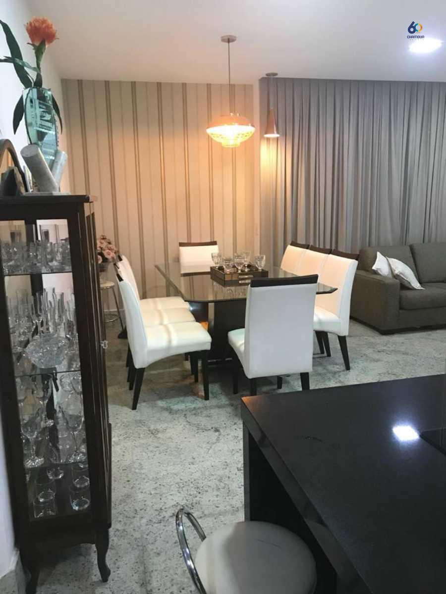 Prédio à venda no Ferroviários: 