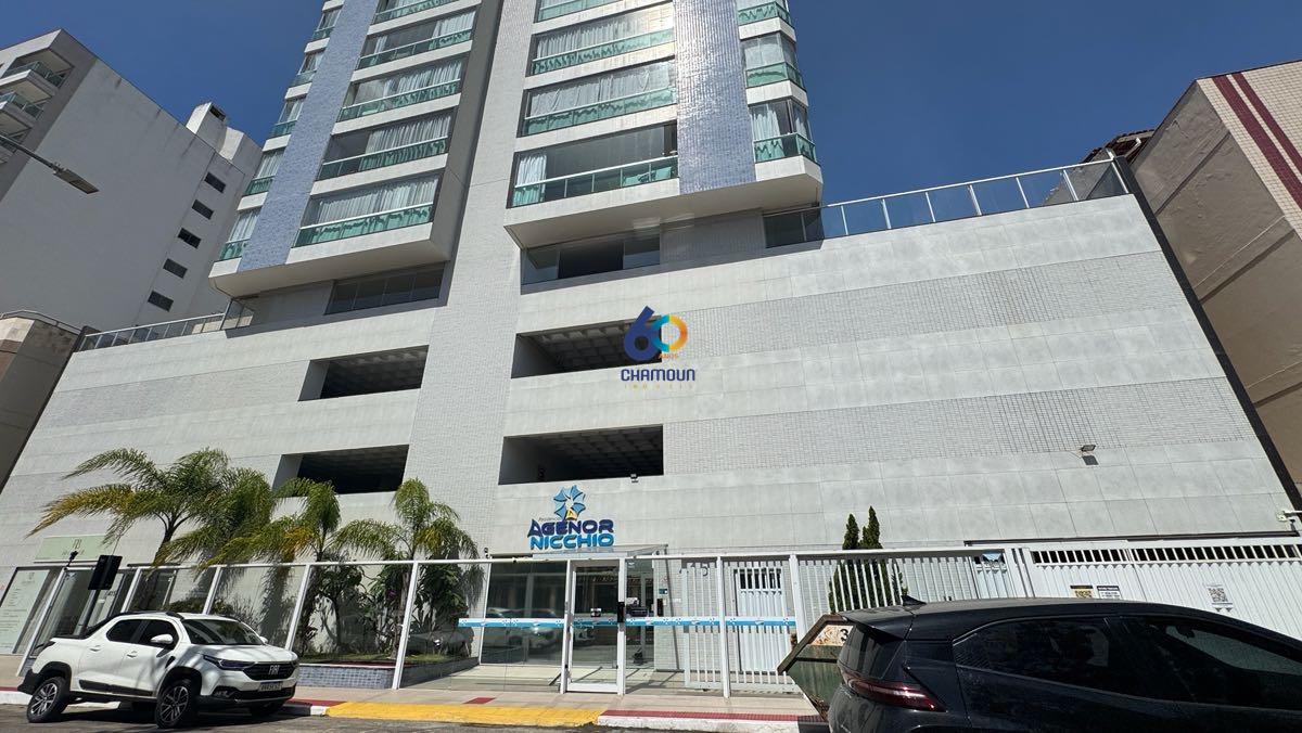 Apartamento à venda no Praia do Morro: Seu novo lar com vista para o mar! 