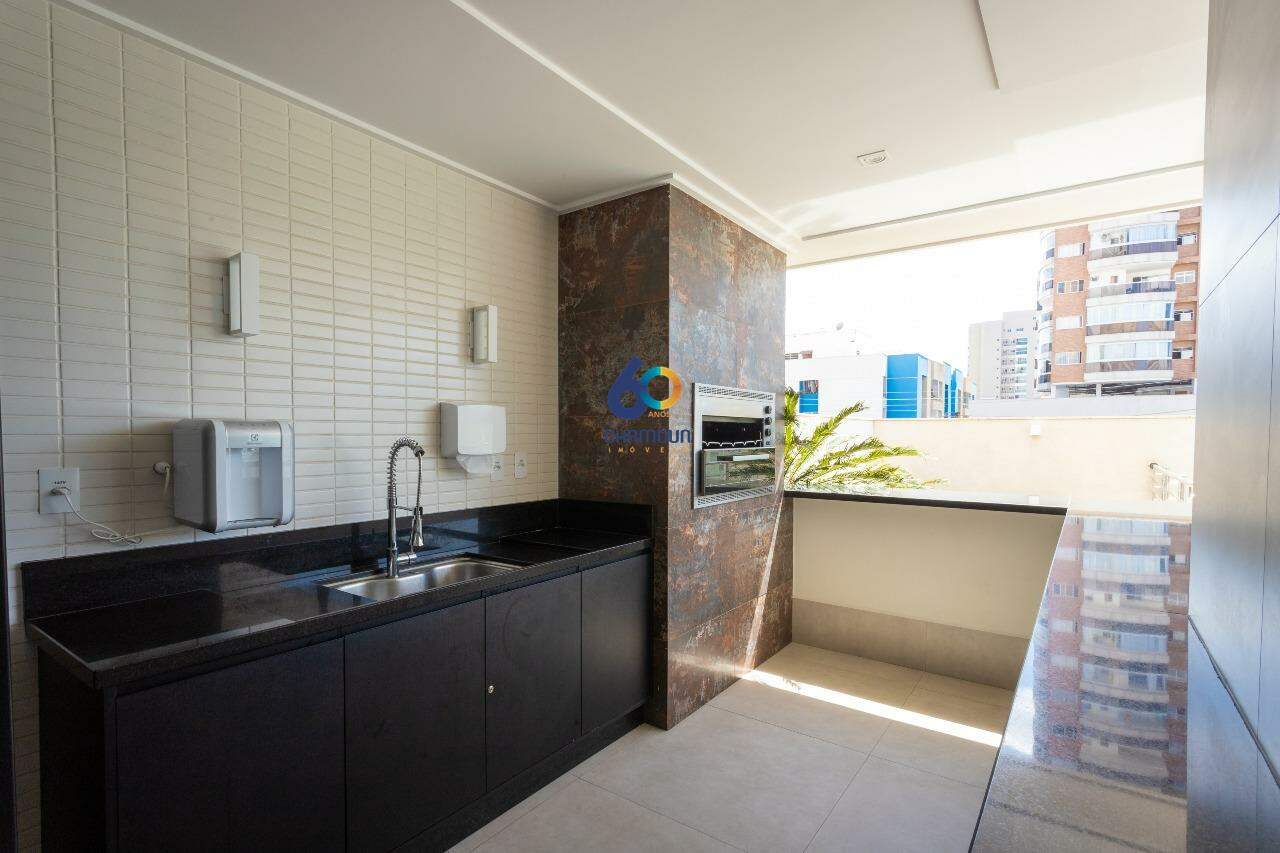 Apartamento à venda no Itapuã: 