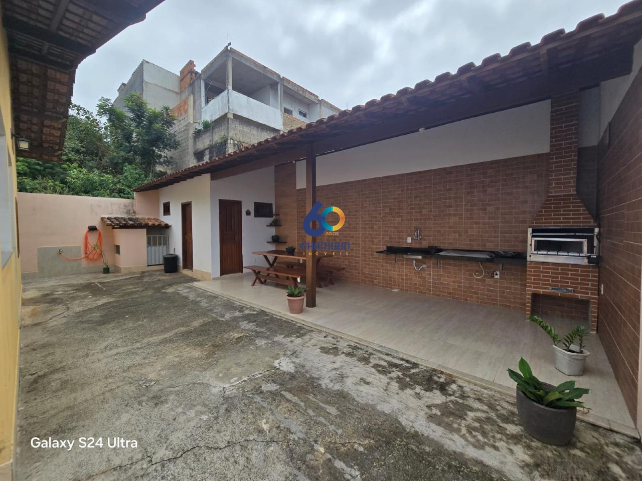 Casa à venda no Santa Monica: Oportunidade em Santa Mônica - Casa Moderna com  Vista para o mar