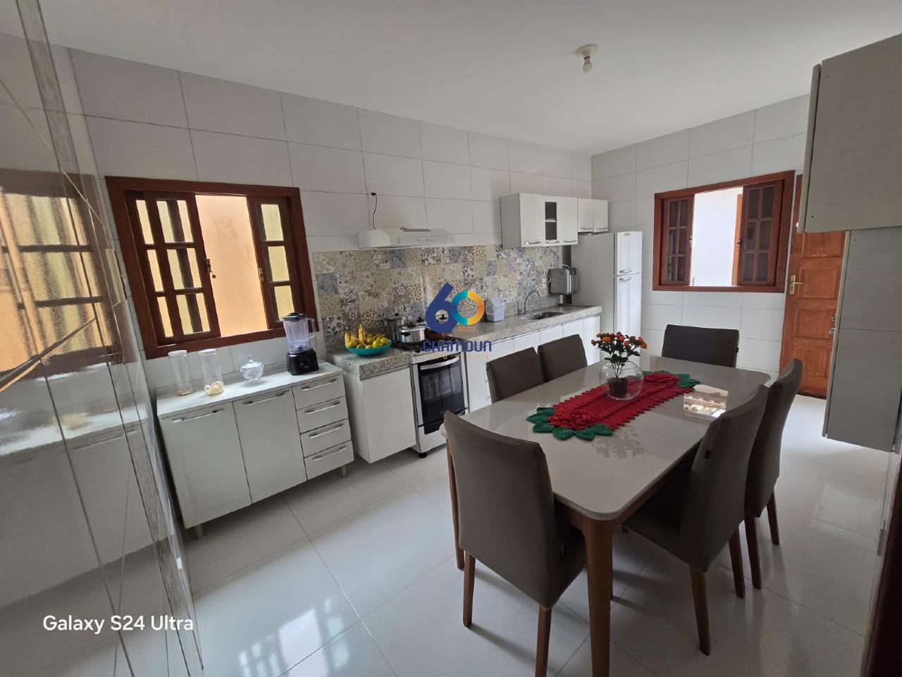 Casa à venda no Santa Monica: Oportunidade em Santa Mônica - Casa Moderna com  Vista para o mar