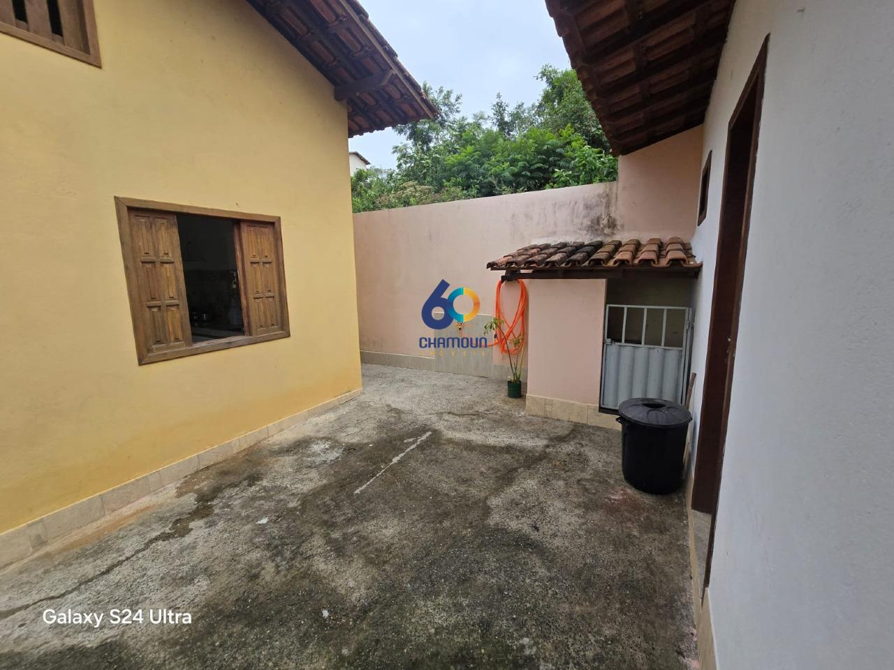 Casa à venda no Santa Monica: Oportunidade em Santa Mônica - Casa Moderna com  Vista para o mar