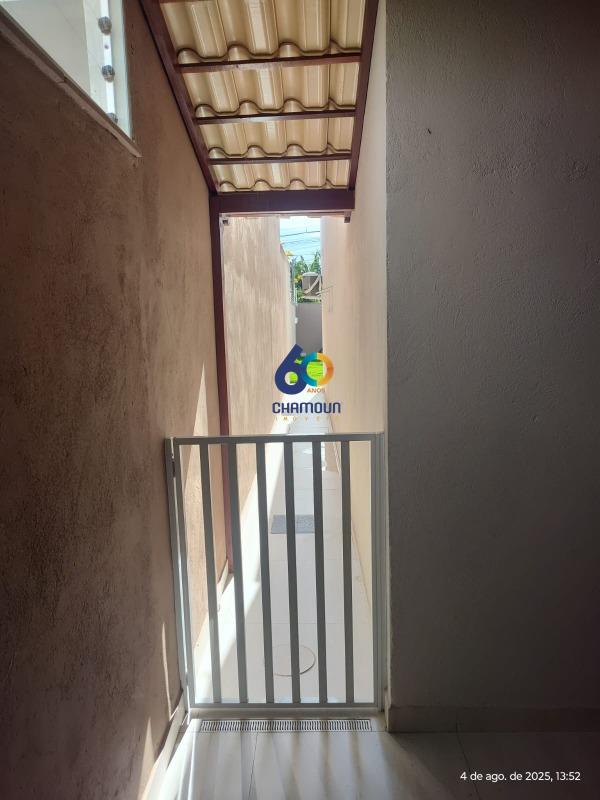 Casa à venda no Balneário de Carapebus: Vista lateral fundos