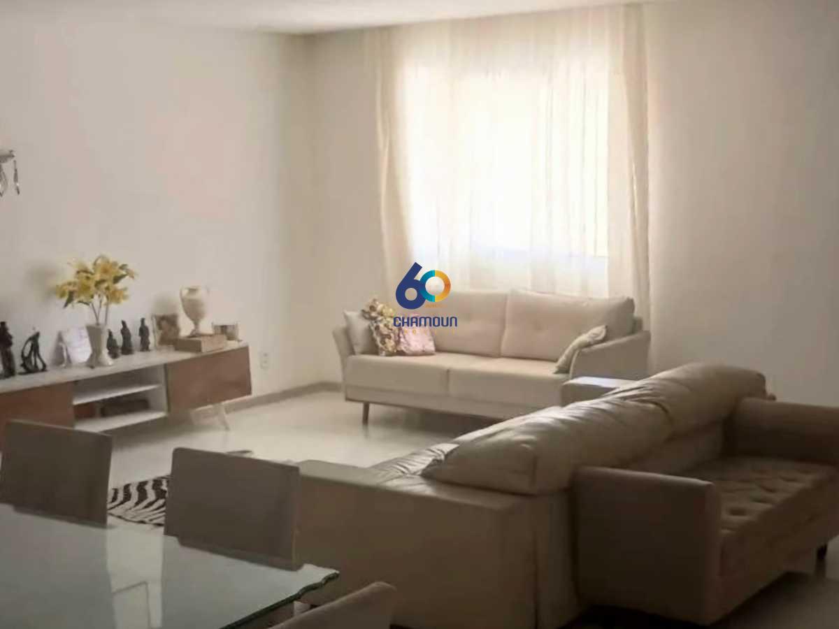 Casa à venda no Itapuã: Casa ampla   kitnet em Itapuã 