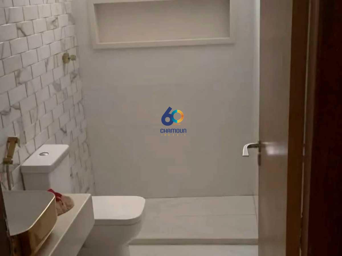 Casa à venda no Itapuã: Casa ampla   kitnet em Itapuã 