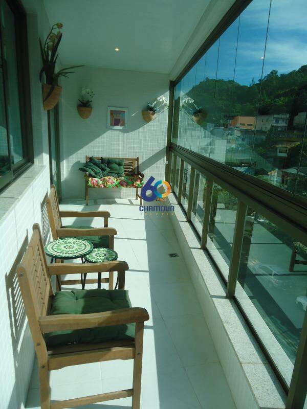 Apartamento à venda no Centro de Vila Velha: 