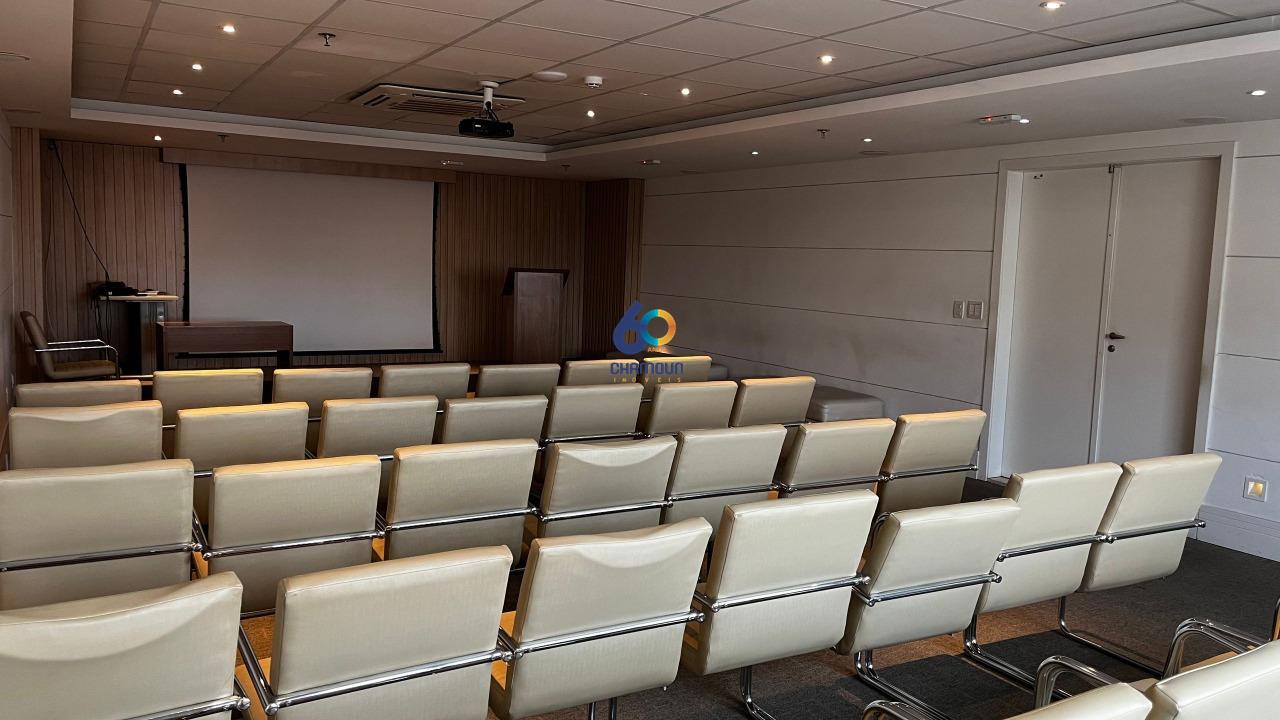 Sala à venda no São Francisco: 