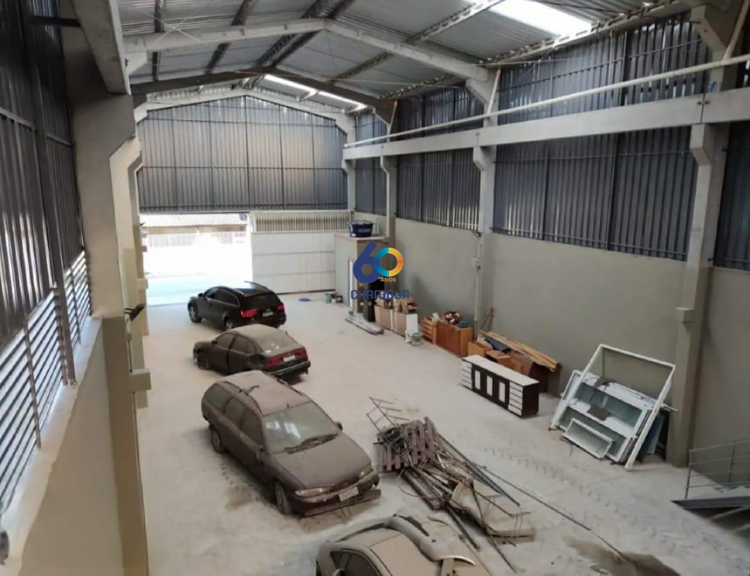 Galpão à venda no Santa Tereza: Galpão à venda em Marataízes.