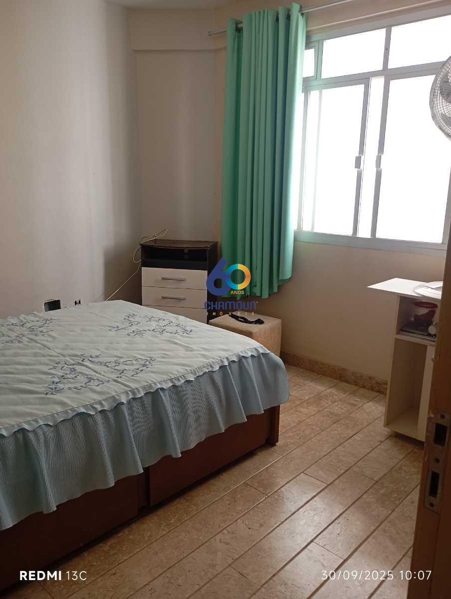 Apartamento à venda no Praia do Morro: Apartamento Frente para o Mar, sala com 2 ambientes com varanda, 3 quartos sendo um suíte na Praia do Morro