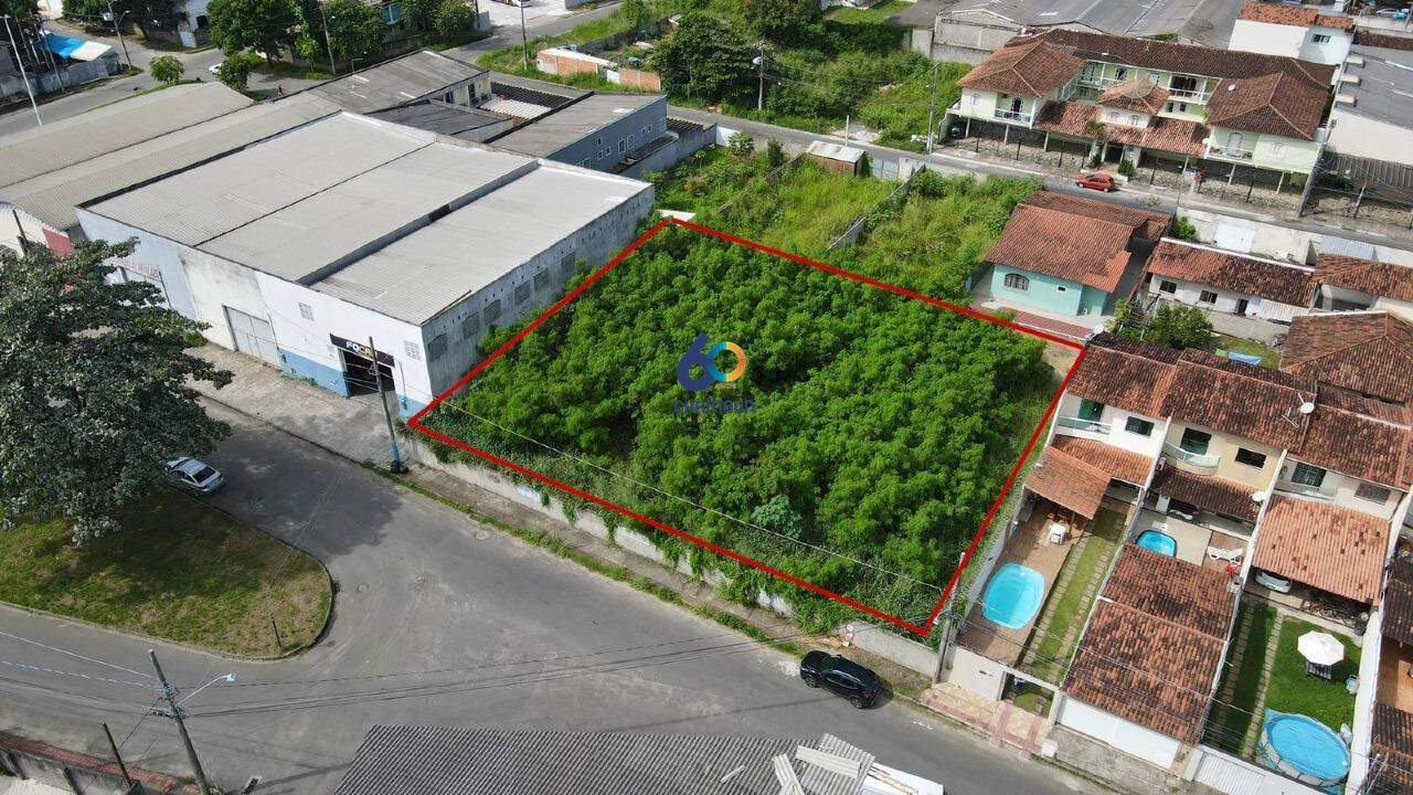 Lote à venda no Praia do Morro: 