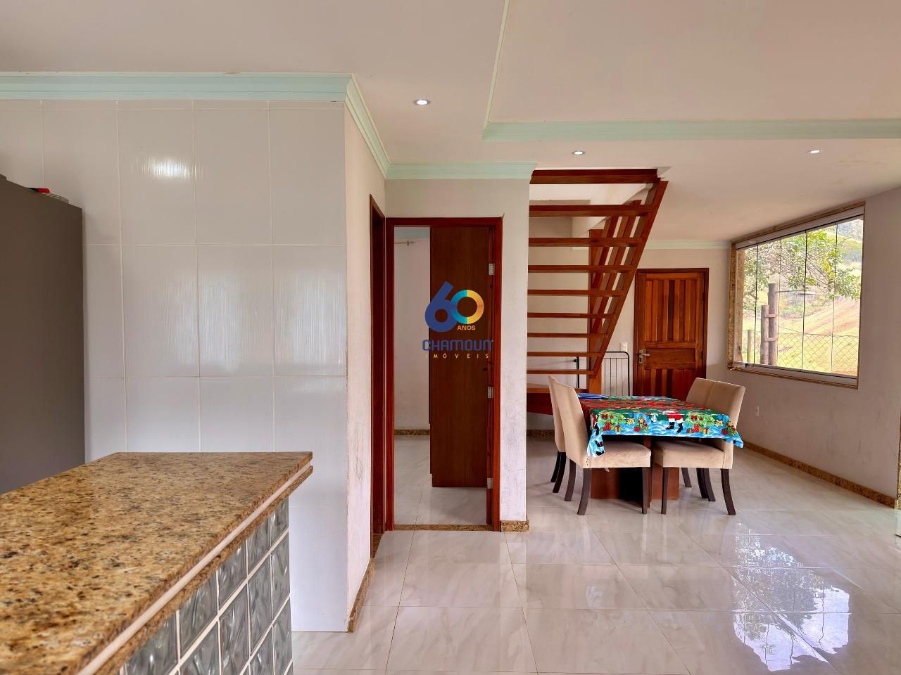 Casa à venda no Rio Calçado: Casa em Boenos Aires 3 quartos 1 suíte 3 banheiros e 6 vagas 