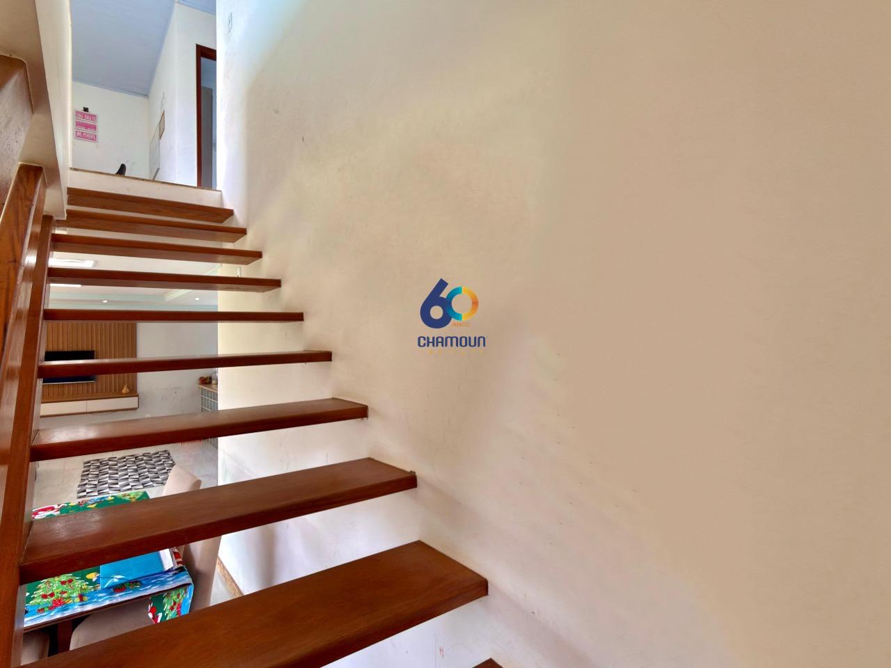 Casa à venda no Rio Calçado: Casa em Boenos Aires 3 quartos 1 suíte 3 banheiros e 6 vagas 