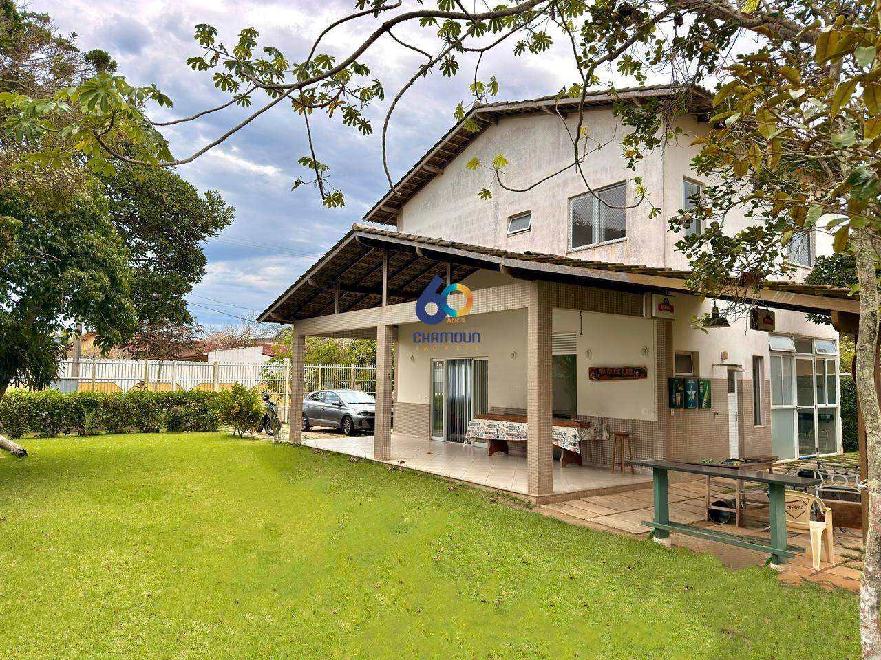 Casa à venda no Setiba: Casa com 4 quartos e 1 suíte na Praia de Setiba em Guarapari/ES