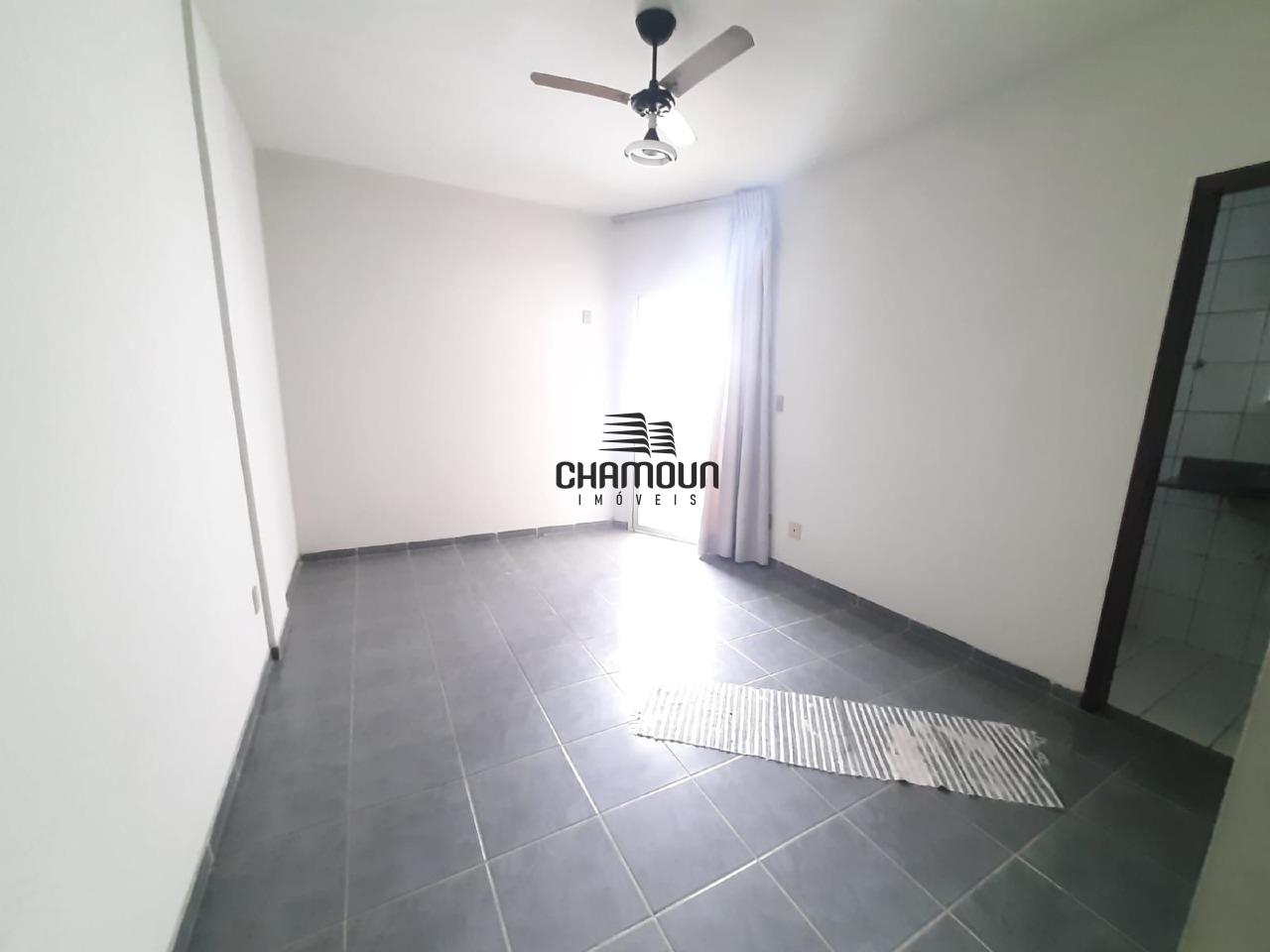 Cobertura à venda no Praia do Morro: * 4 quartos, sendo 2 suítes; * Área para churrasco; * Sala de TV e jantar; * Banheiro social; * Cozinha  * 2 vagas de garagem;