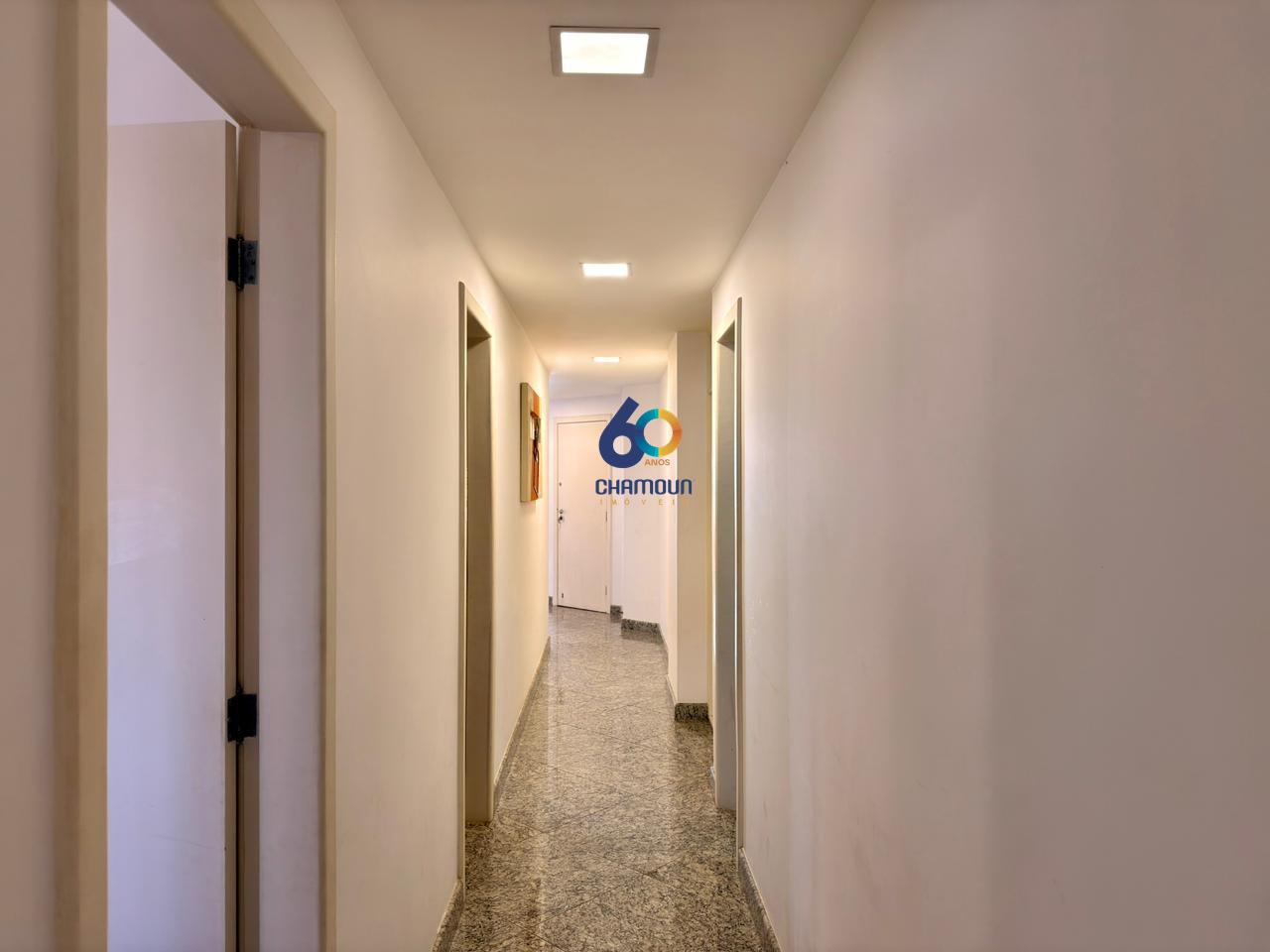 Apartamento à venda no Praia do Morro: Apartamento amplo de frente para o mar – Praia do Morro