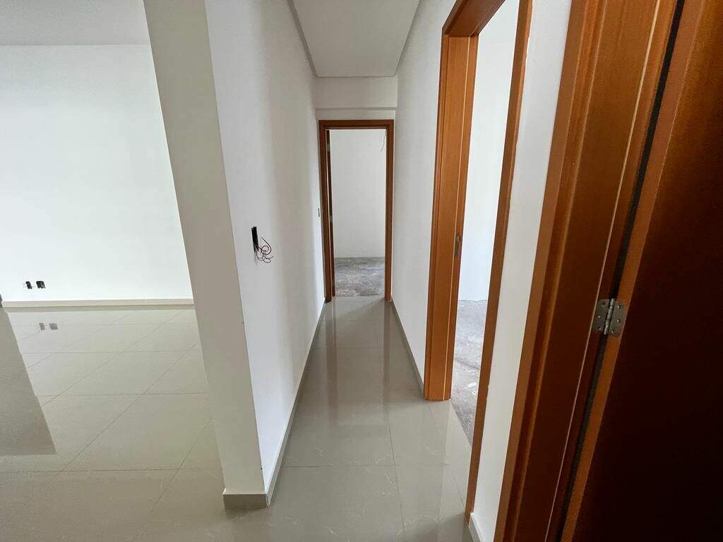 Apartamento à venda no Embaré: 