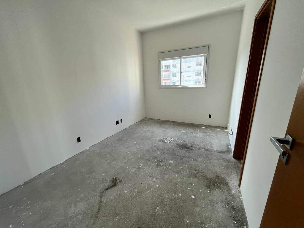 Apartamento à venda no Embaré: 