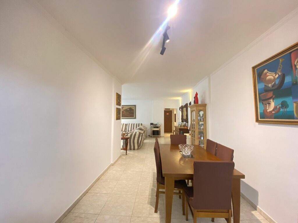 Apartamento à venda no Ponta da Praia: 