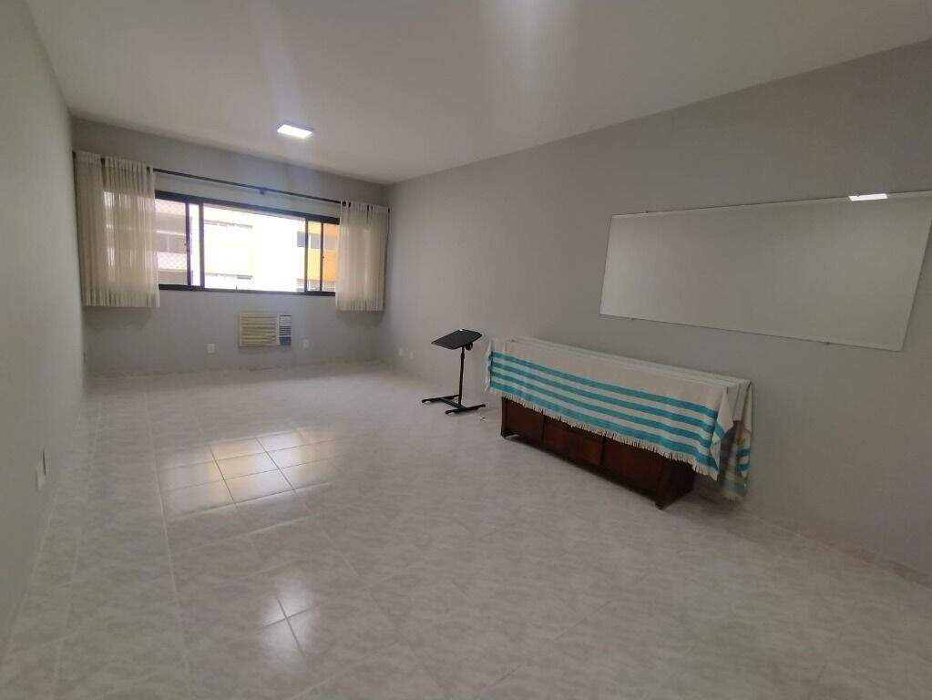 Apartamento à venda no Embaré: 