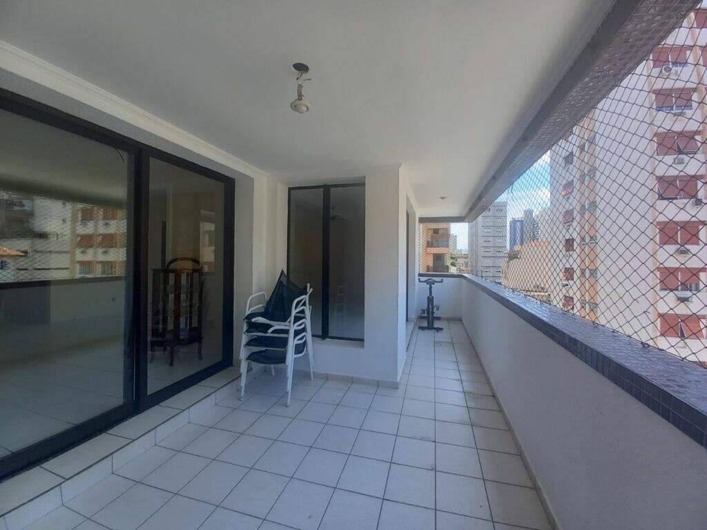 Apartamento à venda no Embaré: 