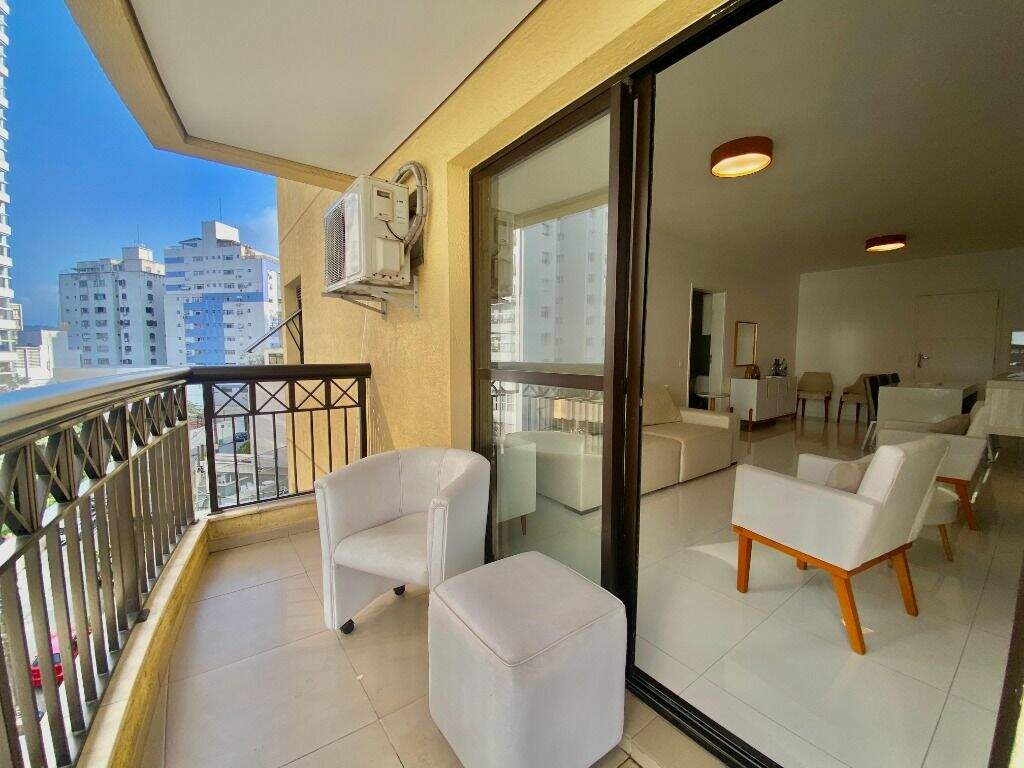 Apartamento à venda no Ponta da Praia: 