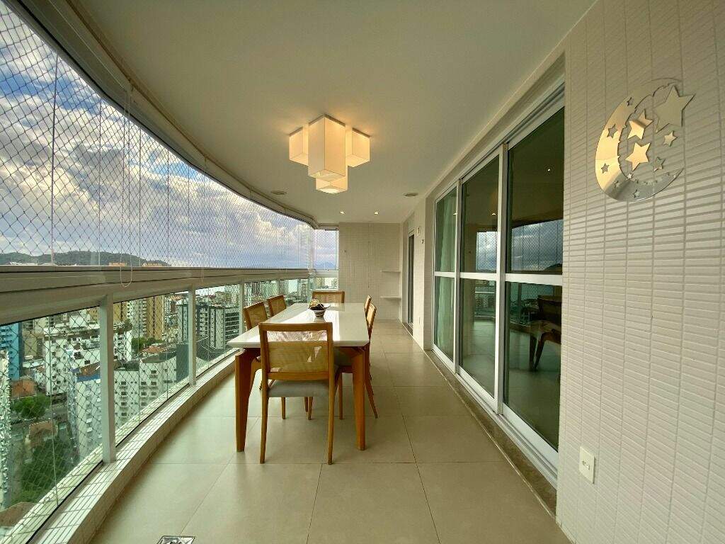 Apartamento à venda no Ponta da Praia: 