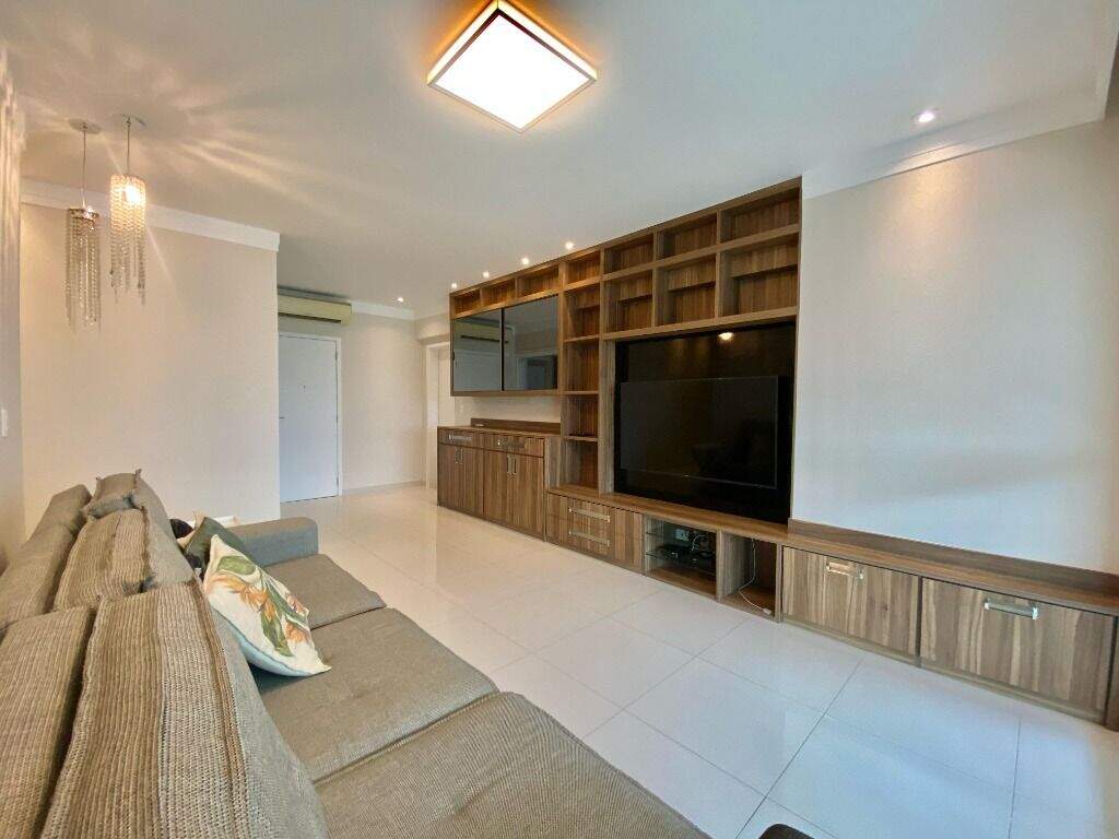 Apartamento à venda no Ponta da Praia: 
