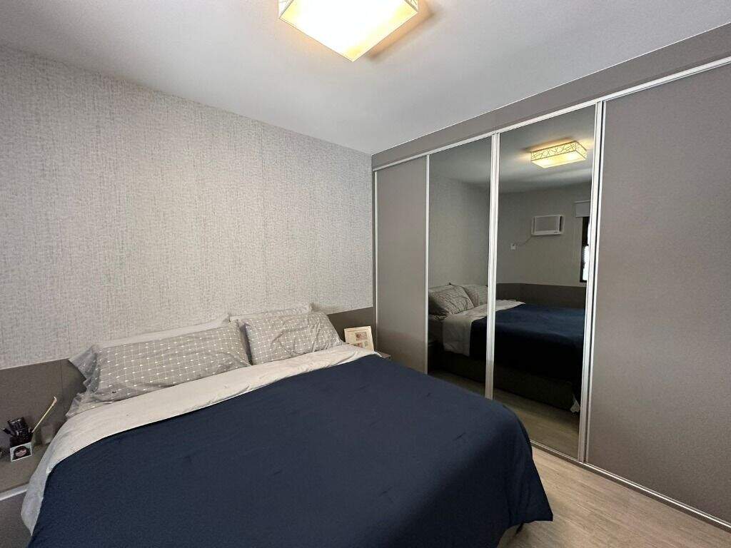 Apartamento à venda no Ponta da Praia: 