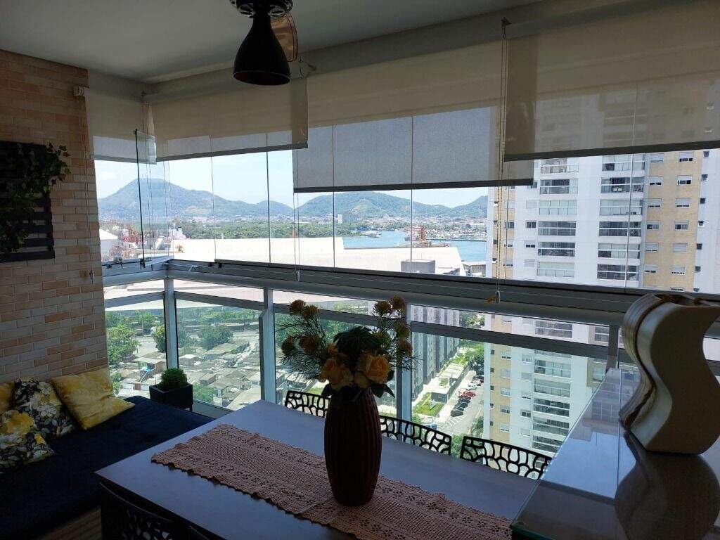 Apartamento à venda no Ponta da Praia: 