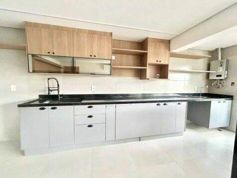 Apartamento à venda no Ponta da Praia: 