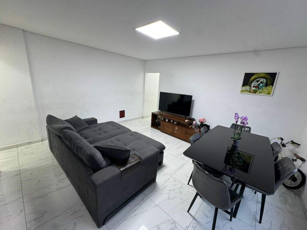 Apartamento à venda no Campo Grande: 