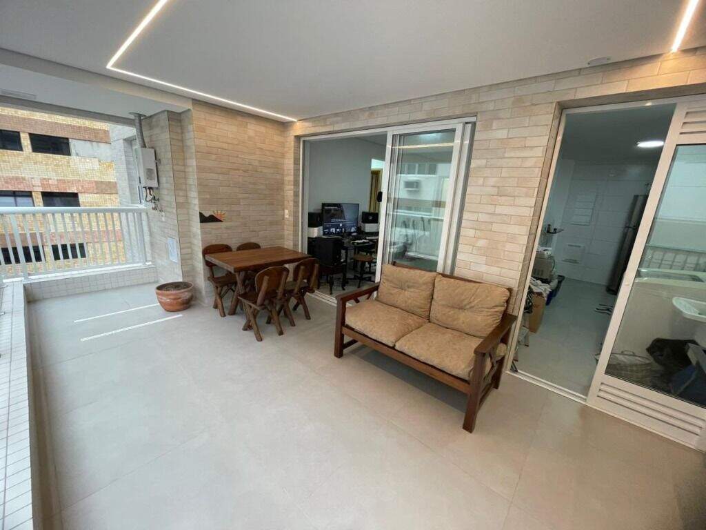 Apartamento à venda no Embaré: 