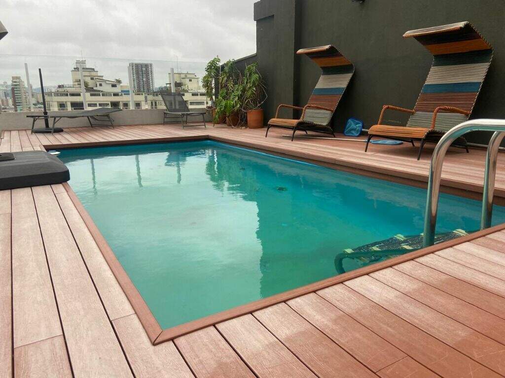 Apartamento Triplex à venda no Ponta da Praia: 