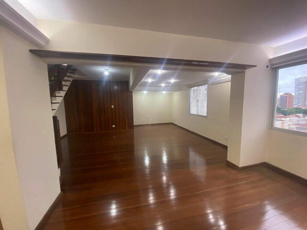 Apartamento Triplex à venda no Ponta da Praia: 