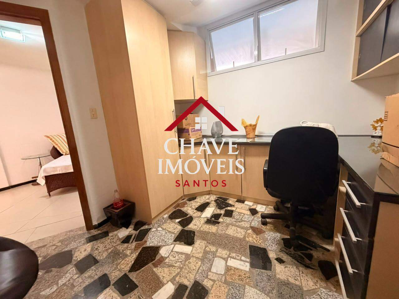 Casa à venda no Embaré: 