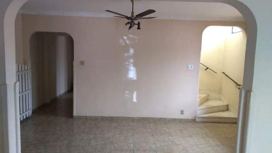 Casa à venda no Boqueirão: 