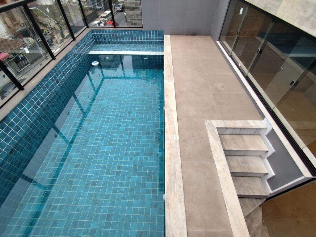Casa à venda no Embaré: 