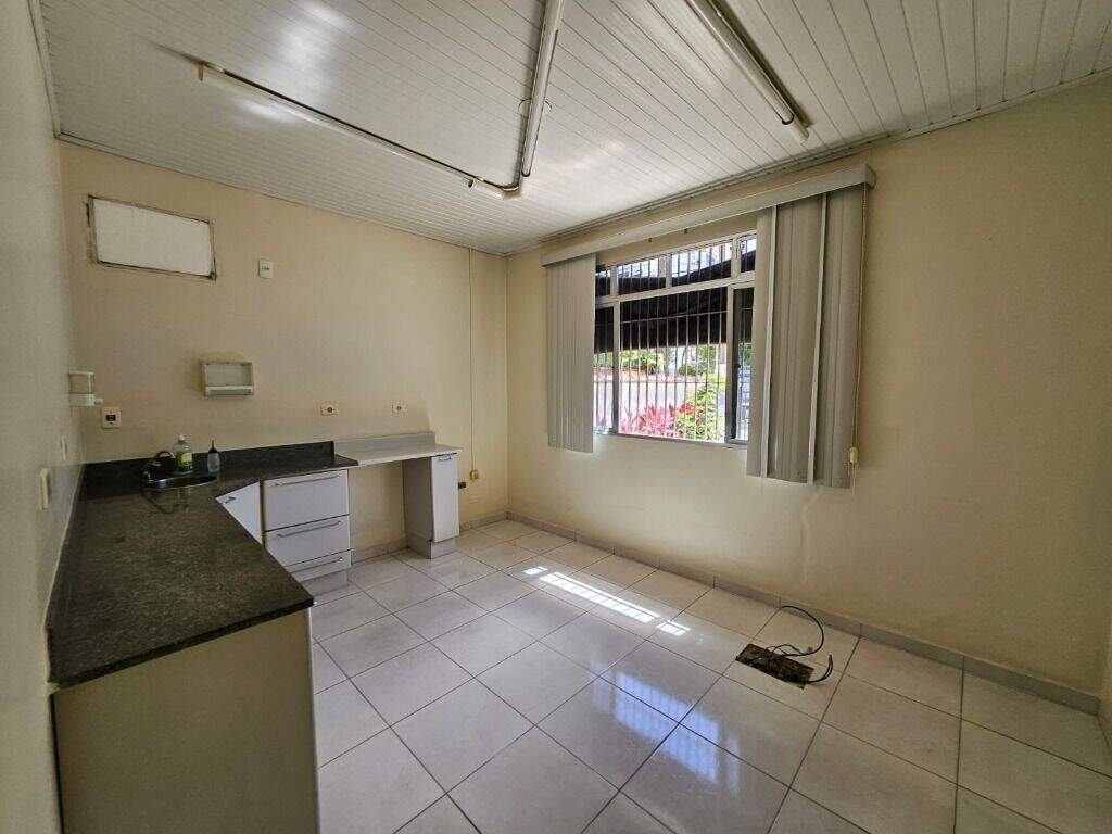 Casa para aluguel no Ponta da Praia: Sala 1