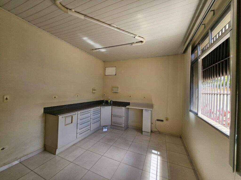 Casa para aluguel no Ponta da Praia: Sala 1