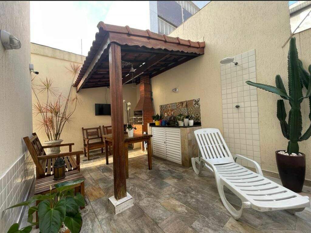Casa à venda no Embaré: 