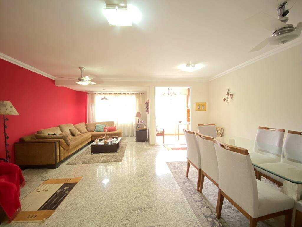 Casa à venda no Embaré: 