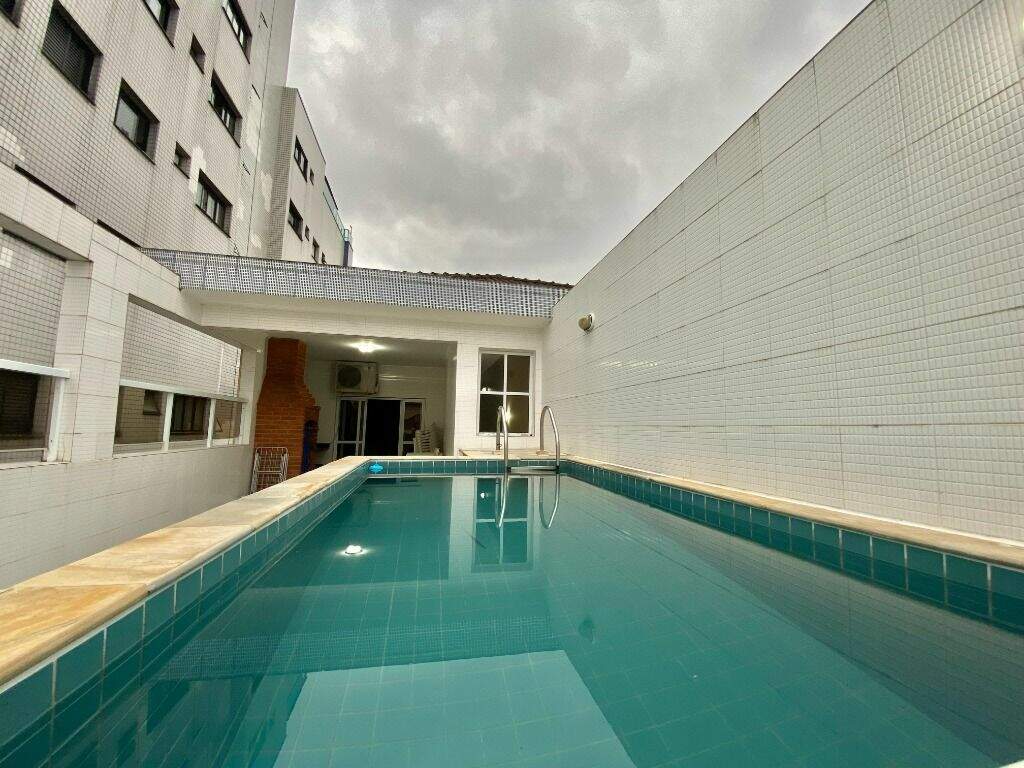 Casa à venda no Embaré: 