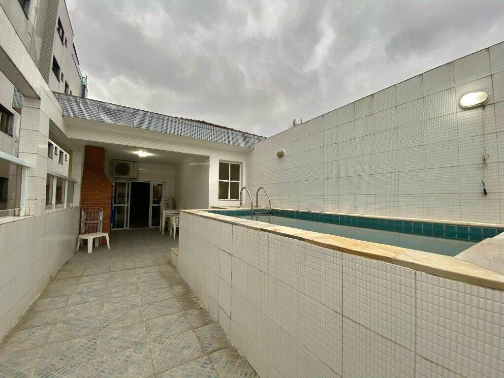 Casa à venda no Embaré: 