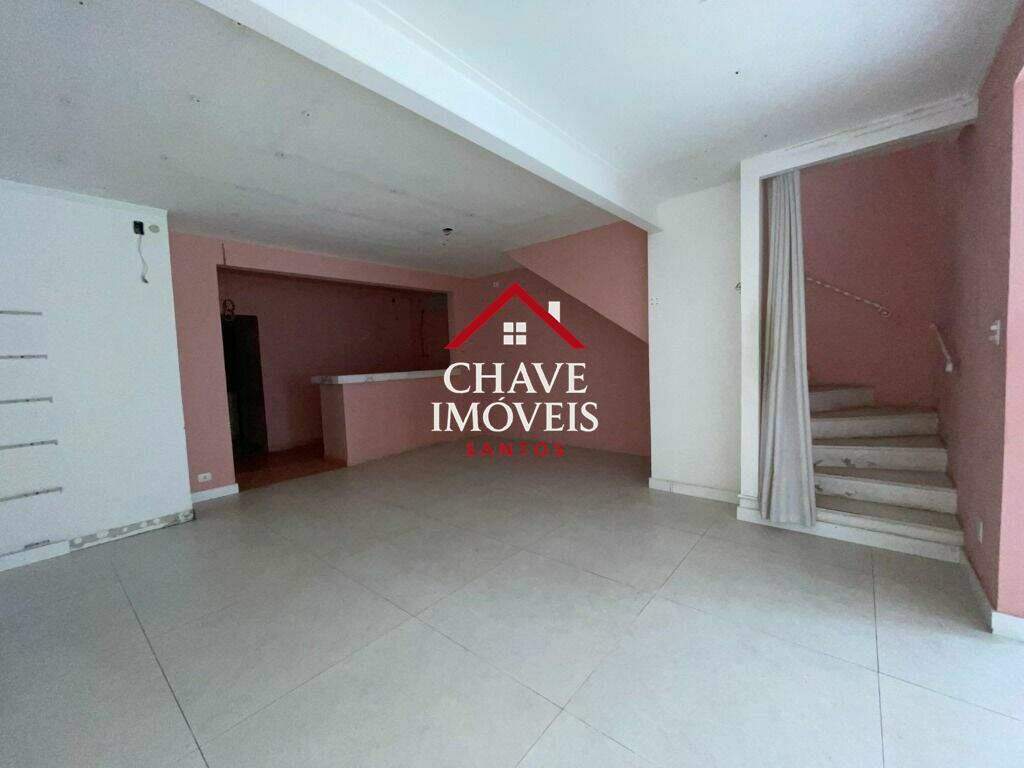 Casa à venda no Embaré: 