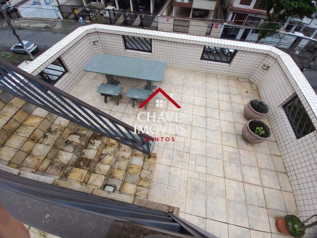Casa à venda no Embaré: 